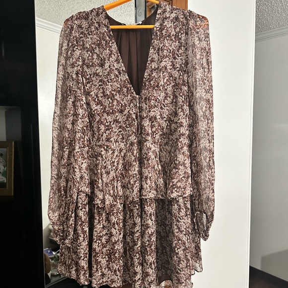 Shona Joy Chiffon Dress - Picture 3 of 3